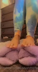 I love this pedicure think my slippers have had it though toe prints