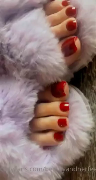 Really love this burgundy on my toes part 2 
