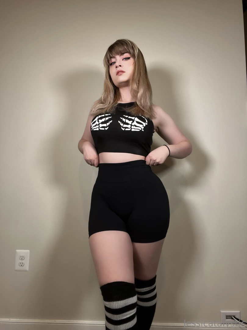 Feeling spooky yet bone daddy if you missed the chance to bone in the 