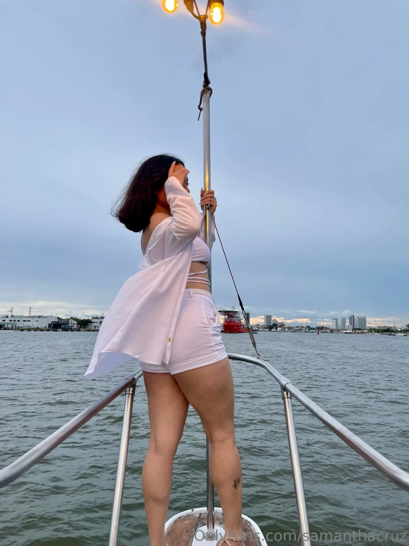 Take me to the beach and i ll be the happiest ever 