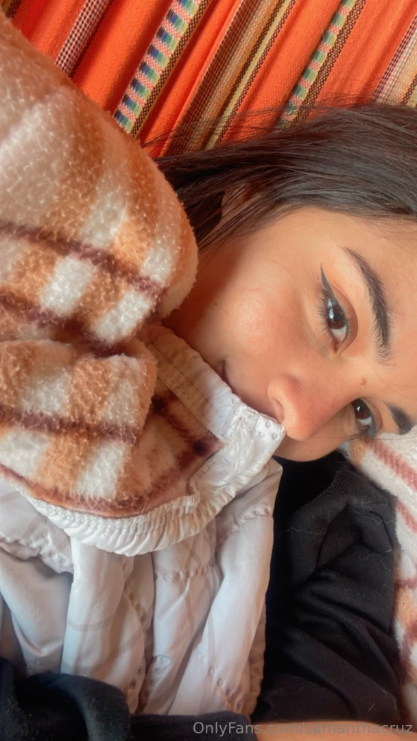 Waiting for your sweet dreams 