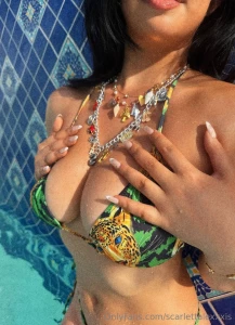 Does this swimsuit look good on me or should i take it off