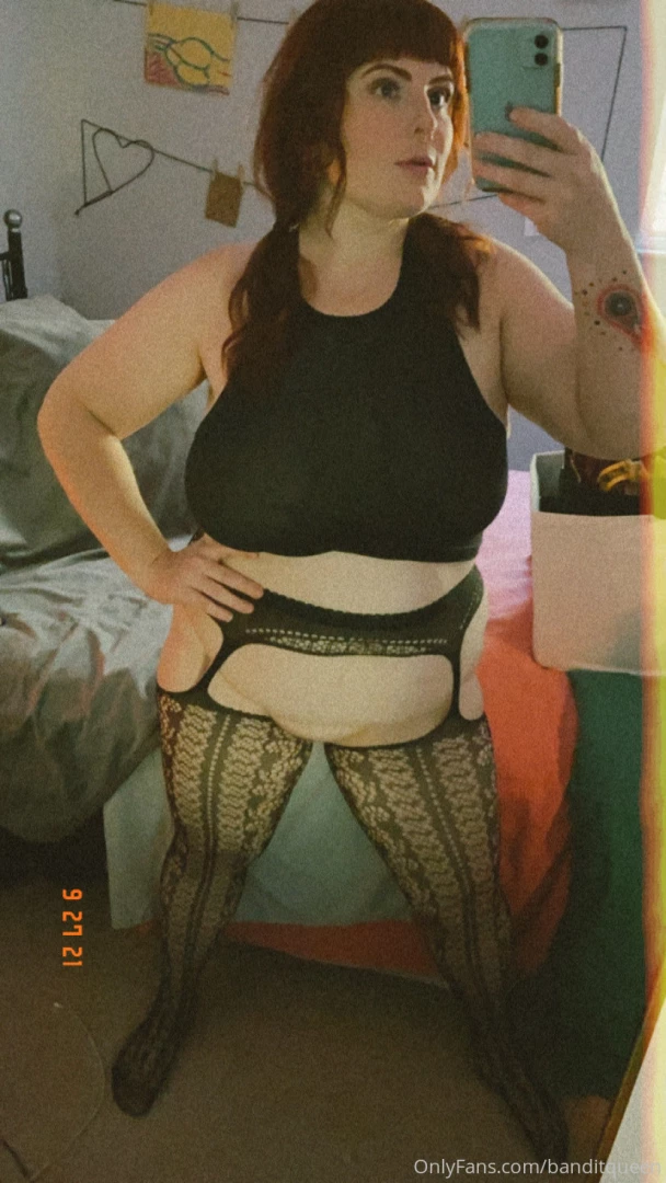 Here s what i wore for a video session with a fan today more in this 