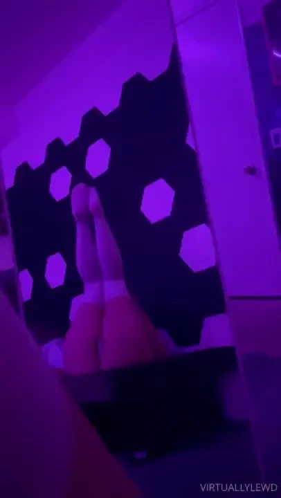 Hello i m ready to be bred now 