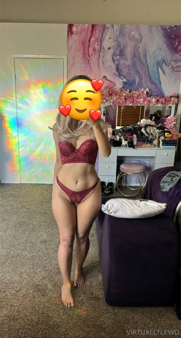 I ve been feeling pretty lonely let me be your girl 