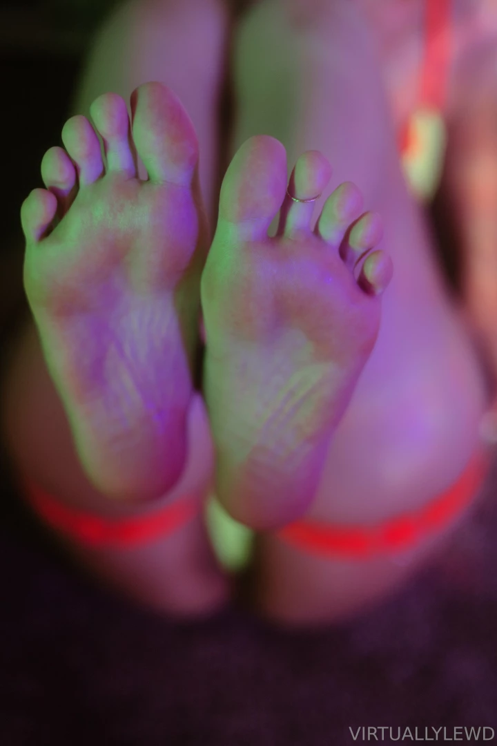 Did you notice my toe ring 