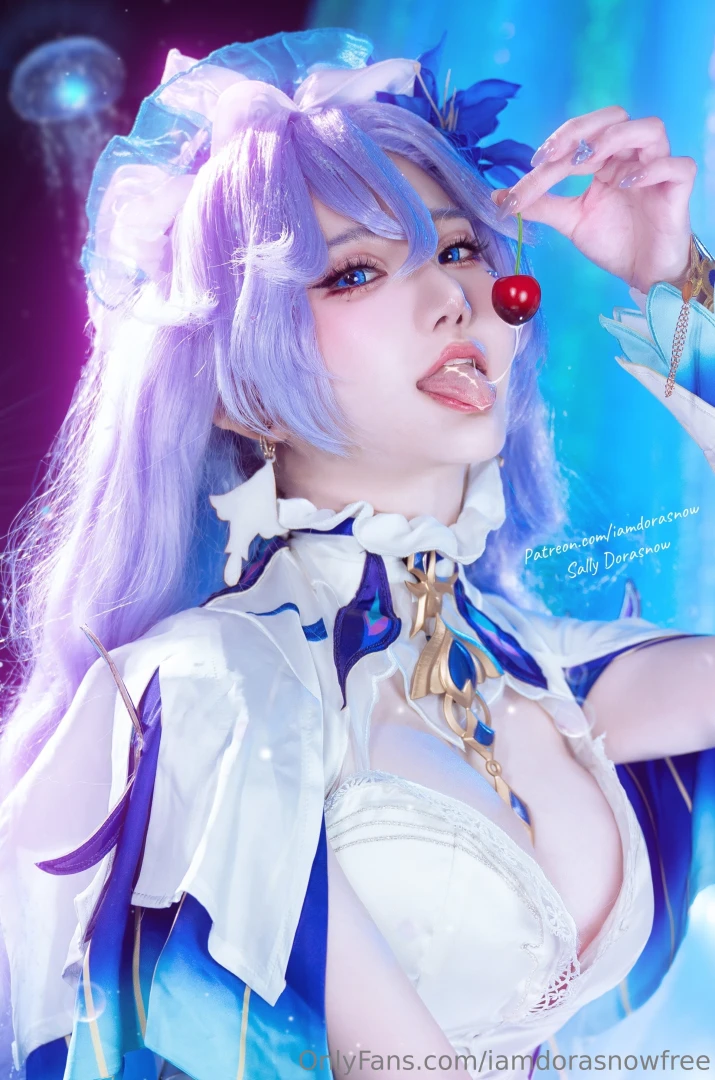 It s queen birthday what will you get her to quench her appetite drop 