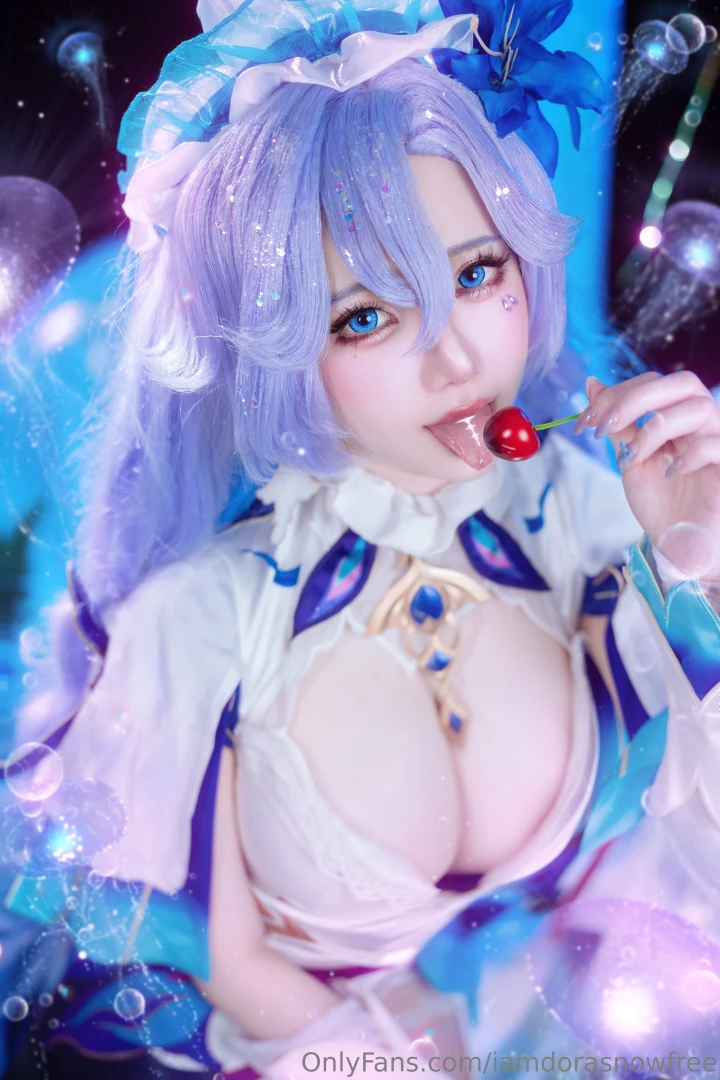 Aren t these jellyfish beautiful they only wish to wrap their soft 