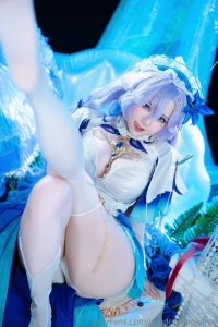 Aren t these jellyfish beautiful they only wish to wrap their soft part 2