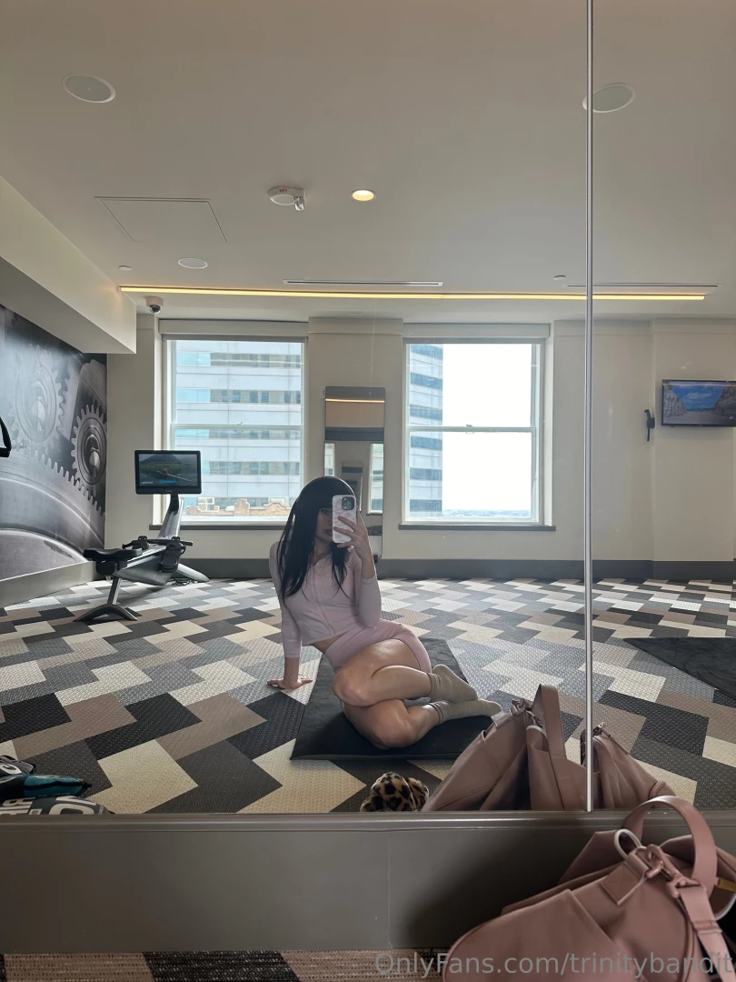 Whats your fave thing about me slide in my dms and tell me 