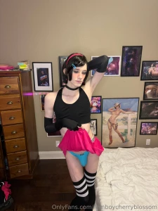 I have videos to post but no time to edit at the moment promise they part 2