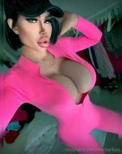 Oooh so sexy missxxchloe has something really wet and deep enjoy her part 148