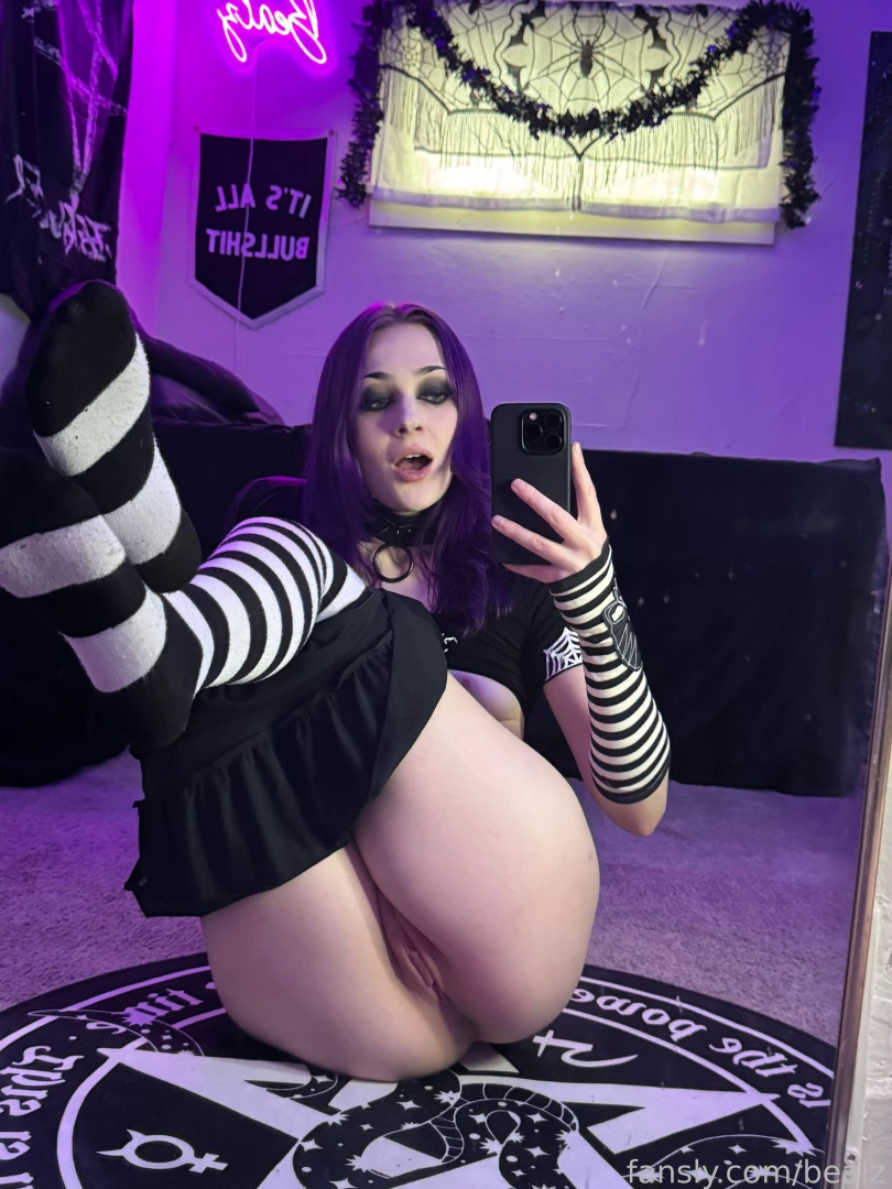 Some of my fav slutty selfies i ve taken recently i love doing double part 4 