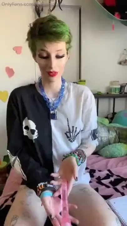 Merry christmas everyone its time for some christmas anal watch my ass 