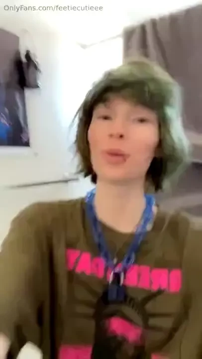 Happy birthday to my gf therealvampfeet 