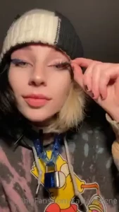 Eyelash glue is no joke fr