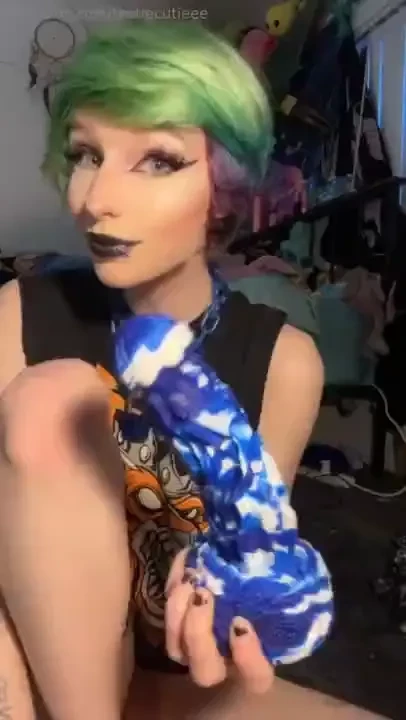 Since i tried the new bbc it s time to try my other new dildo one of 