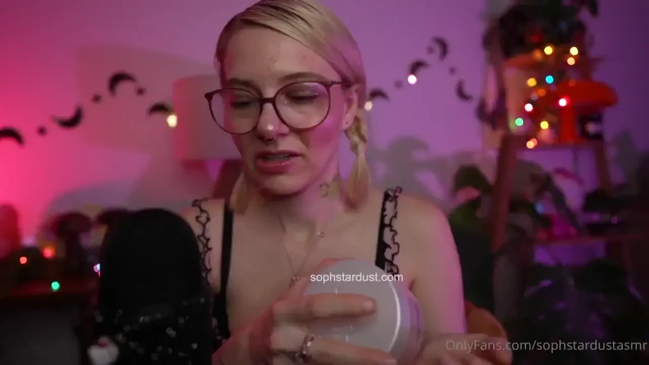 Asmr lotion amp body sounds mouth sounds and a little bit of mic 