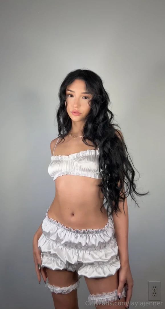 Tell me how i look in the comments 