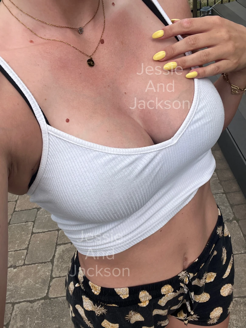 Comfy outfit for a hot day today -jessie part 1 