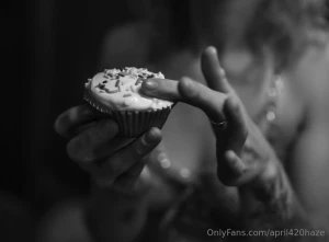 Sometimes babe you got to lick the icing and get messing with it part 2