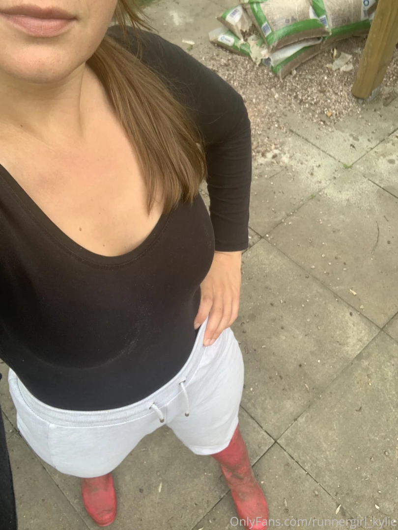 Found a place on my walk part 1 