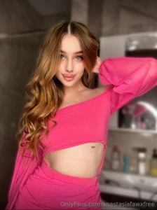 Fresh college cutie rebecca_bff wants to show daddy how wet she is part 6