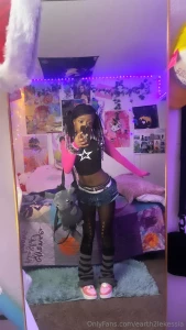 This fit is sooo cute