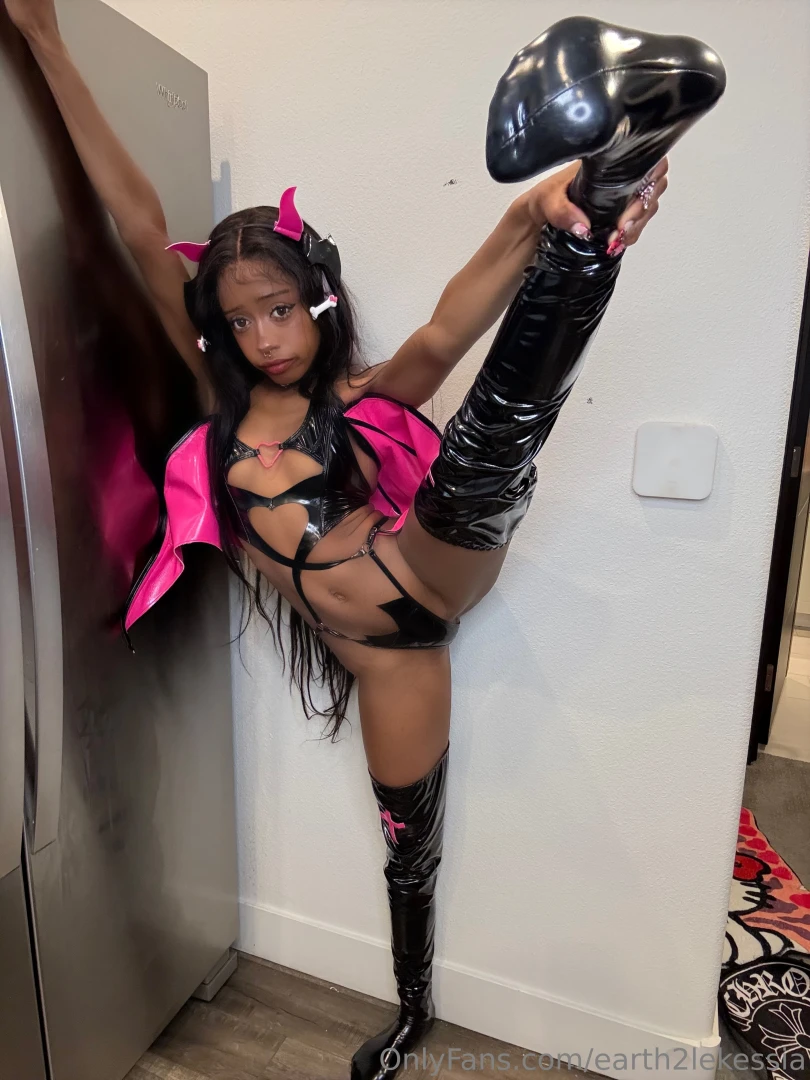 I really like how flexible my body is 