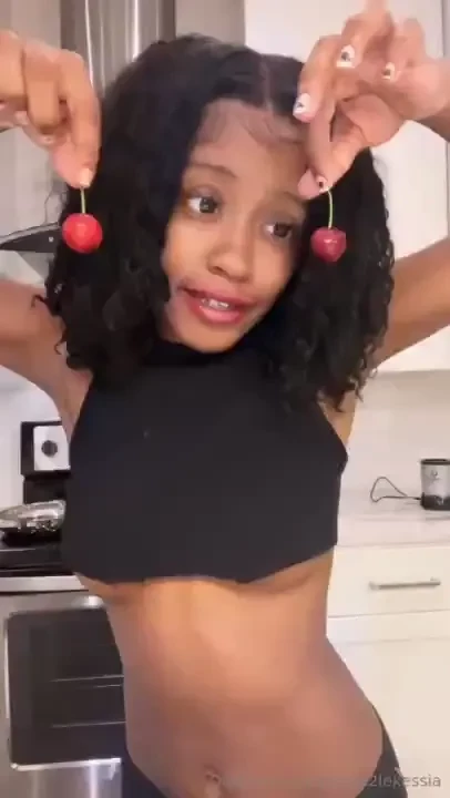 I know guys love big boobs but small ones need love too part 3 