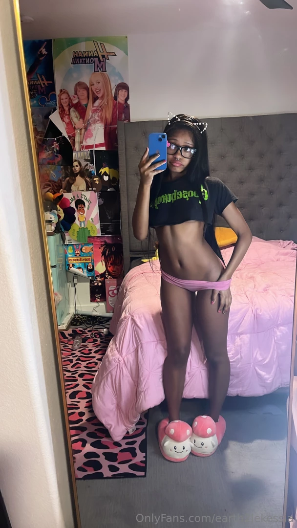 Captivating curves part 3 