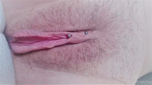 Vous ne trouvez-pas que ces photos de ma chatte en gros plan sont