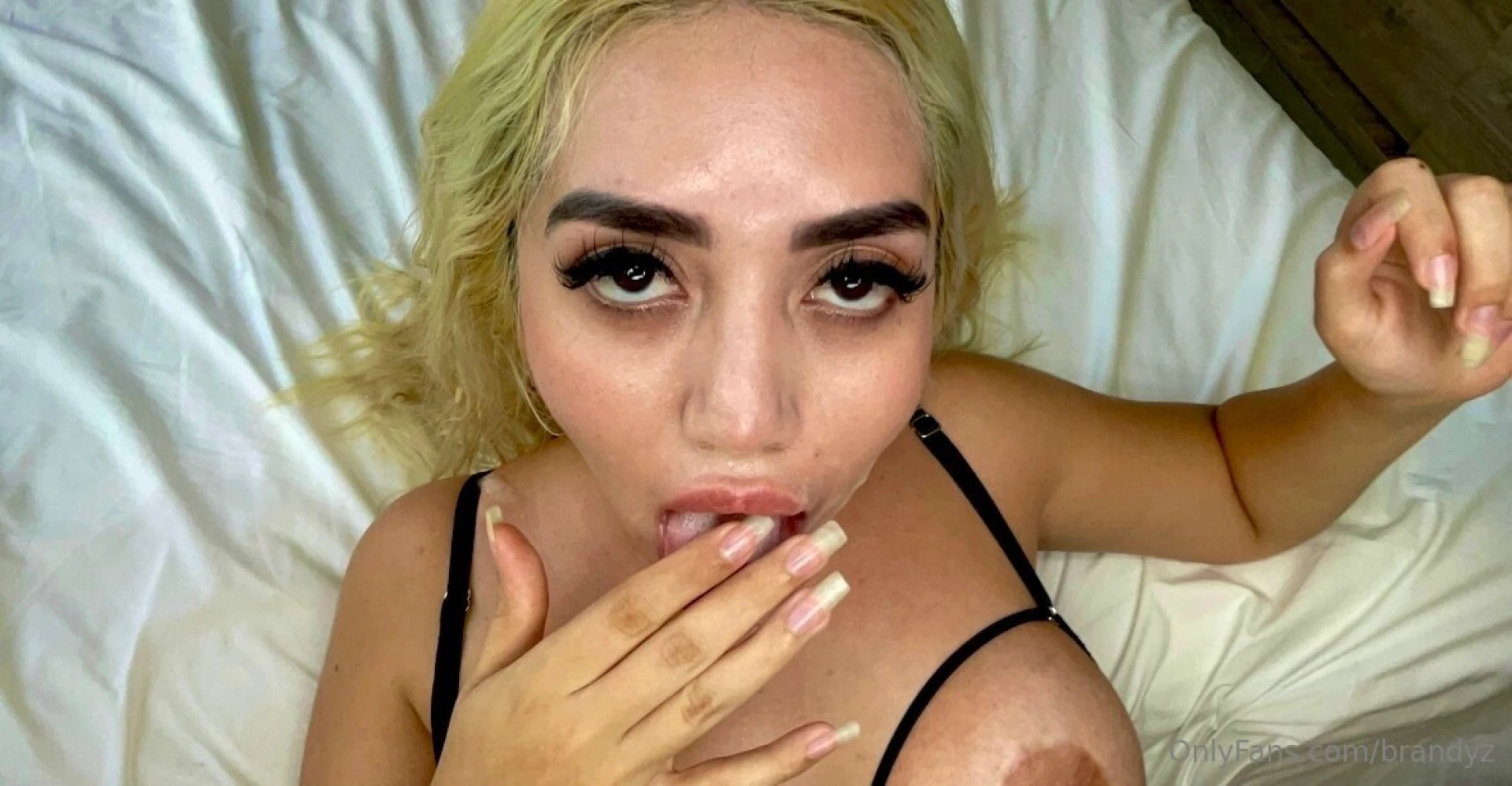 Give me your cum in my mouth 