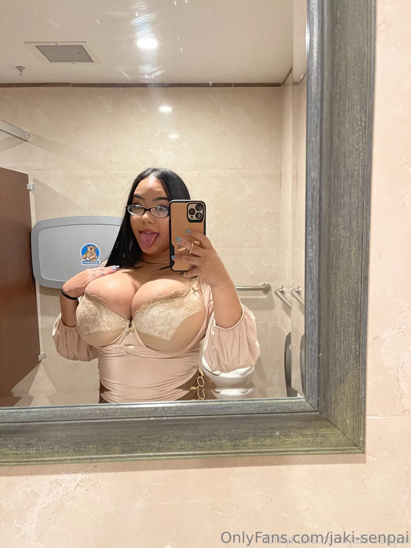 Jaki-senpai1 
