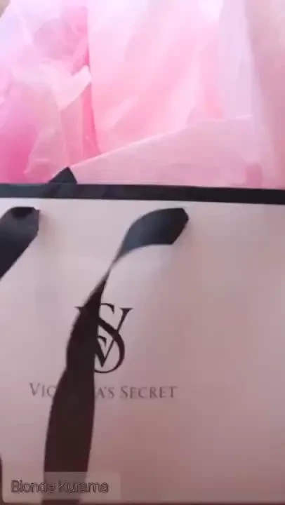 Asmr lingerie unboxing a present from my bestie 