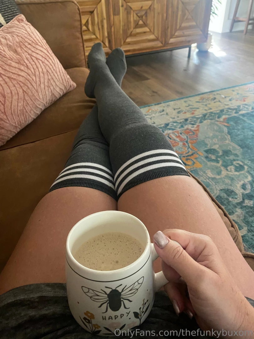 32 degrees here in florida seems perfect for my real thigh high socks part 1 