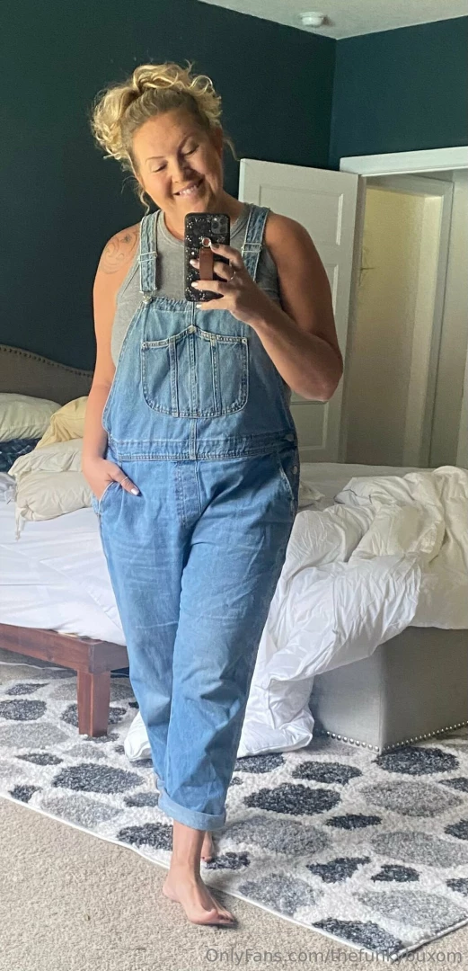 Happy sexy saturday well this isn t sexy but this is me all casual and 