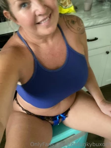 You know this pair of thongs got j pretty excited today what would you part 1