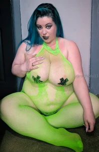 Green bodystocking ppv now available photos and bouncing video this