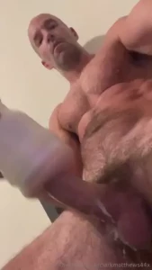 I just made a ten minute custom vid with my toy for a special someone