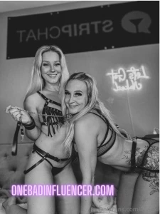 We are live for hump dayyy come join team lexi and help me win the cum part 1