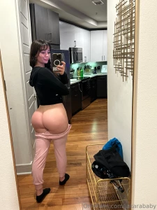 Ass made by squat riding