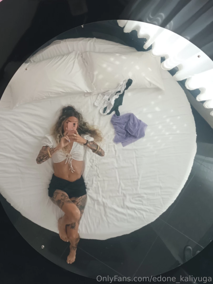 Questo letto troppo grande per starci da sola 