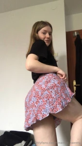 Oops this skirt is so easily lifted up wendy_baby_girl wendy_baby_girl part 7