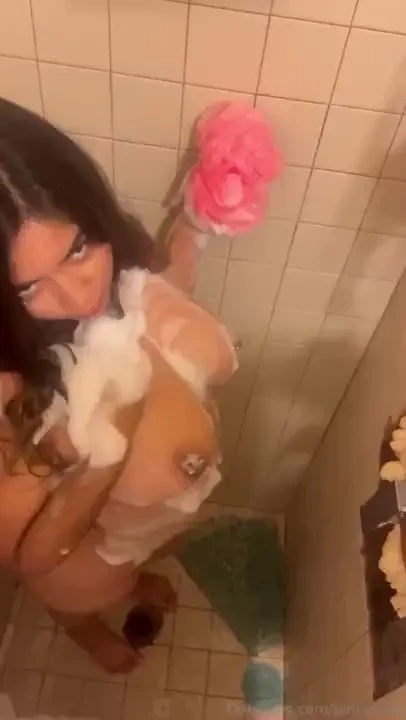 Te gustar a ayudarme con la esponja 