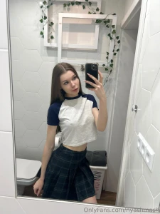 Caught myself looking a little too cute in the mirror but you know i