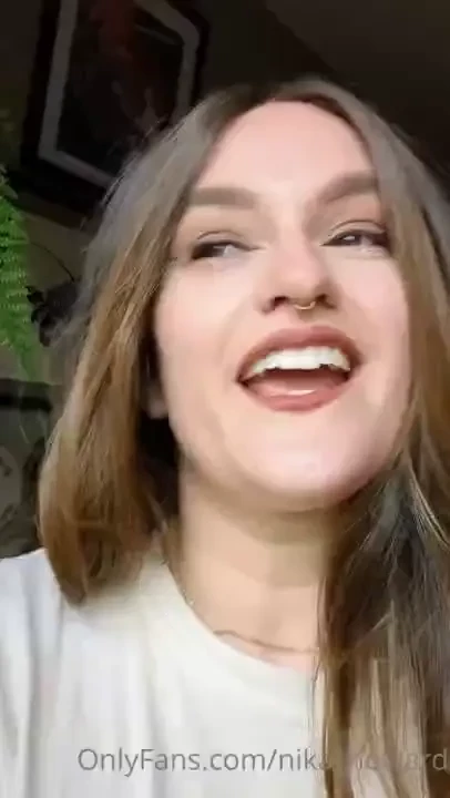 I have some errands today so i thought why not put in a butt plug and 