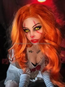 Goodmorning i m in need of new cosplays to keep my content going so