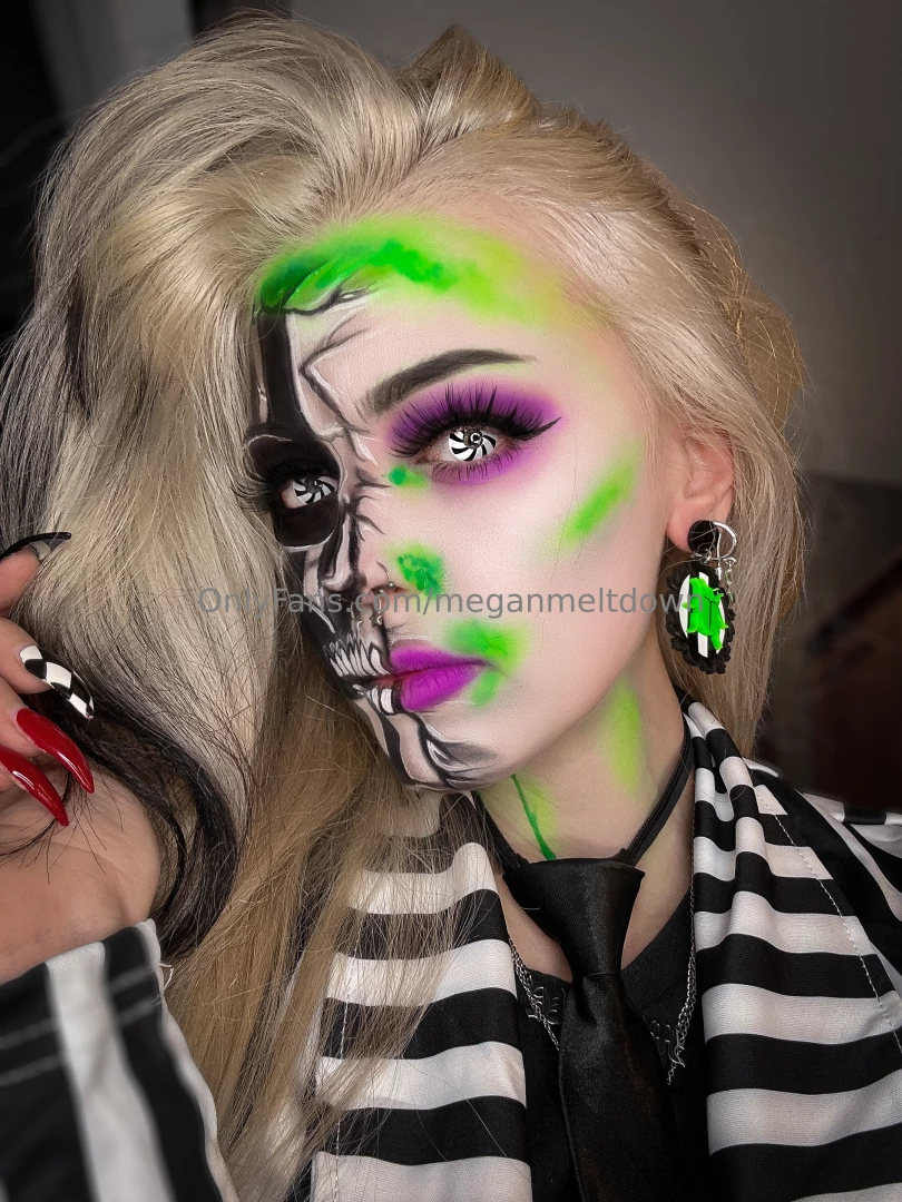 Just a quick behind the scenes of my new beetle juice look i just did part 2 