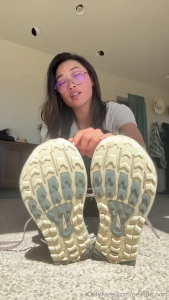 Time to tend to tend to my feet slave